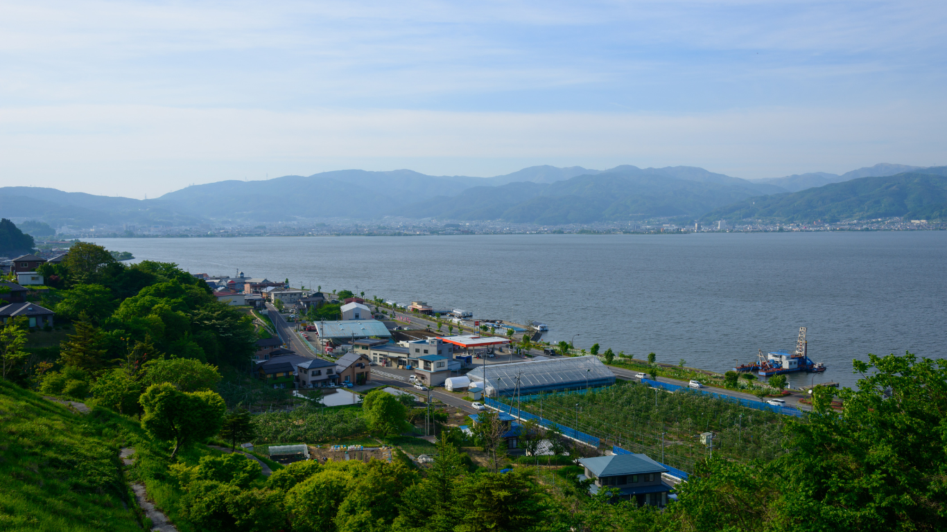Suwa