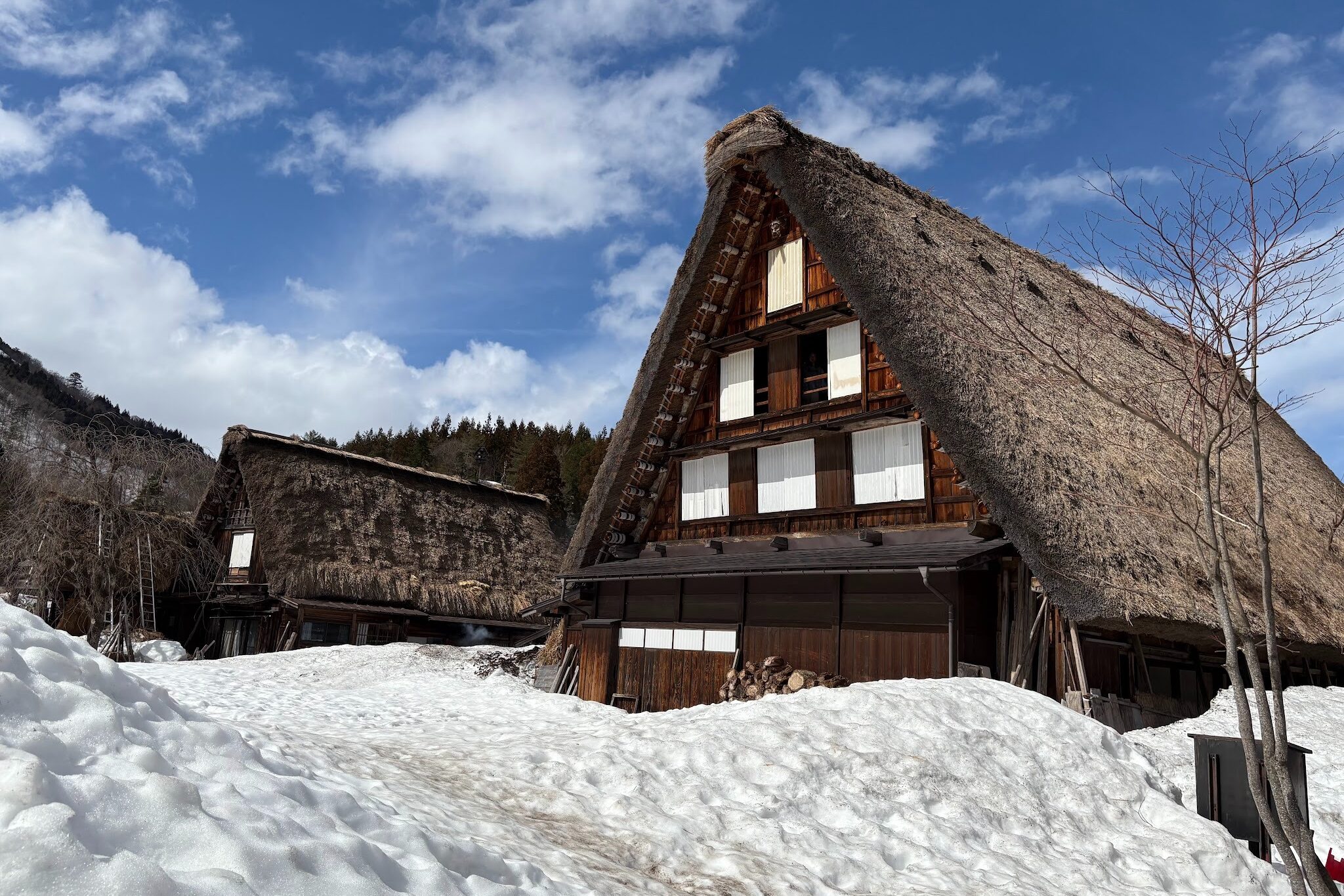 Historic Shirakawa-go Village in Gifu - Japan Navi Journey