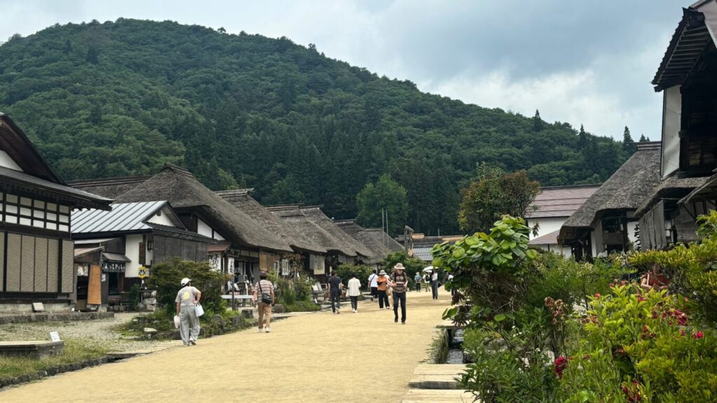Traditional houses in Ouchi-juku - Japan Navi Journey